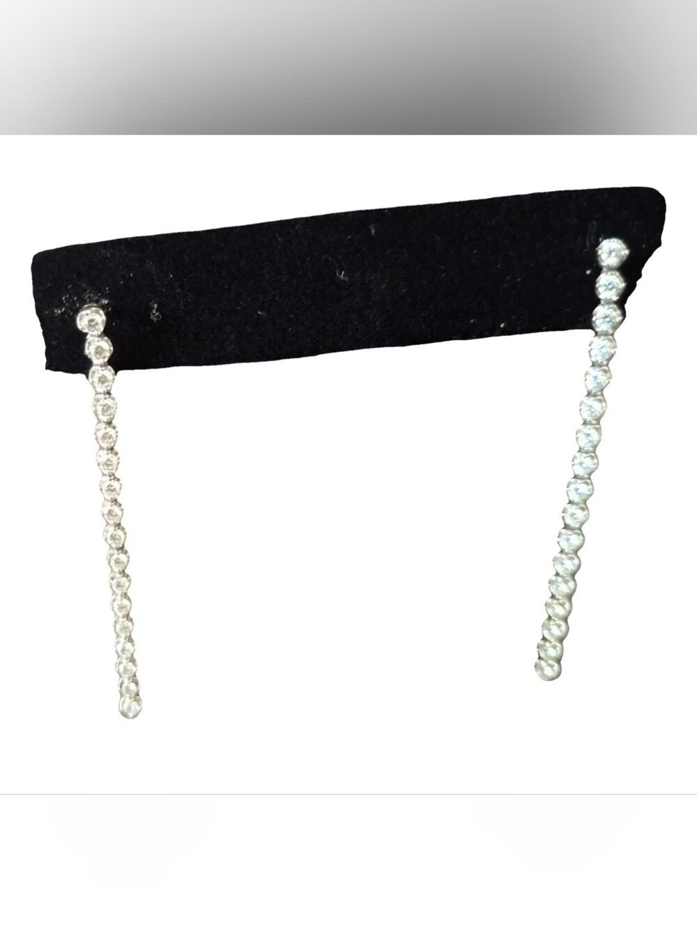 14kt White Gold Earrings With 90ctw Diamonds